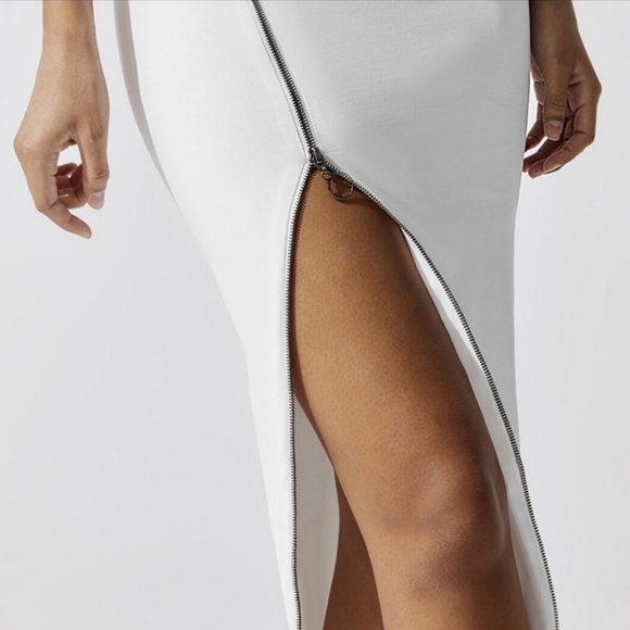 ALIX NYC Grimes Dress - Picture 3 of 13